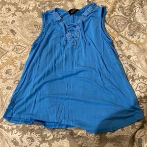 blue tank top